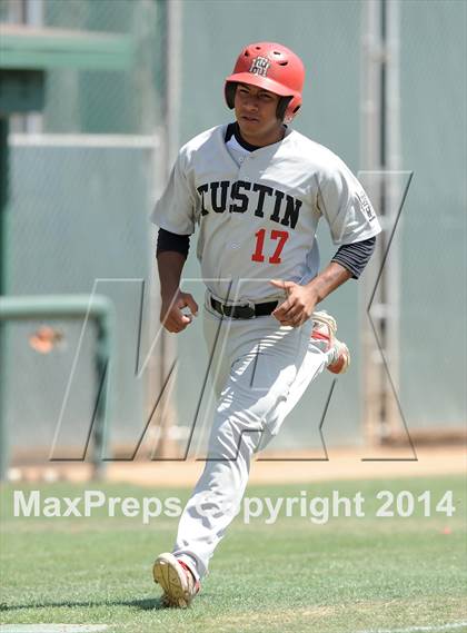 Thumbnail 2 in Tustin @ Orange Lutheran (Game 2) photogallery.