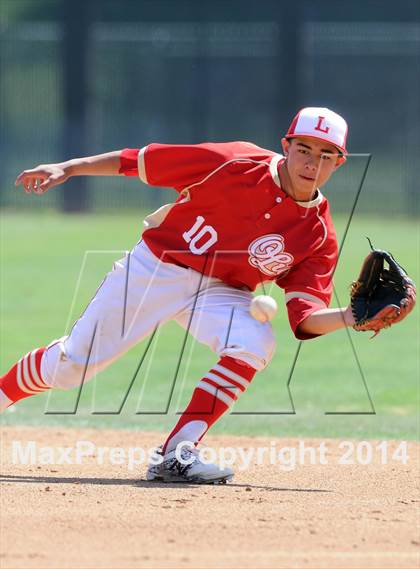 Thumbnail 3 in Tustin @ Orange Lutheran (Game 2) photogallery.