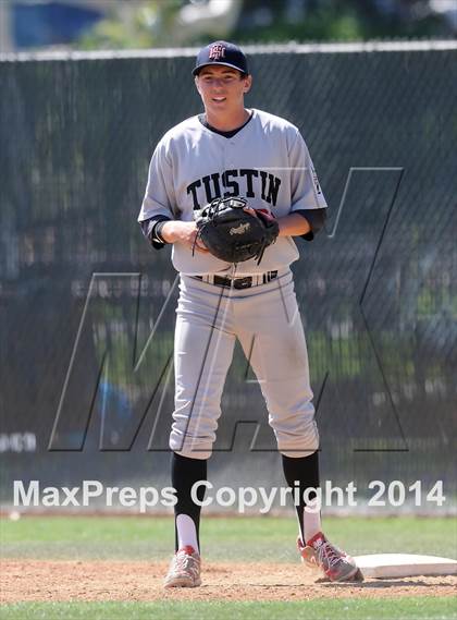 Thumbnail 2 in Tustin @ Orange Lutheran (Game 2) photogallery.
