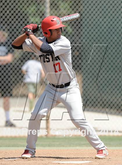 Thumbnail 3 in Tustin @ Orange Lutheran (Game 2) photogallery.
