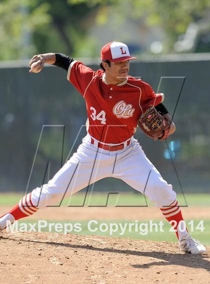 Thumbnail 2 in Tustin @ Orange Lutheran (Game 2) photogallery.