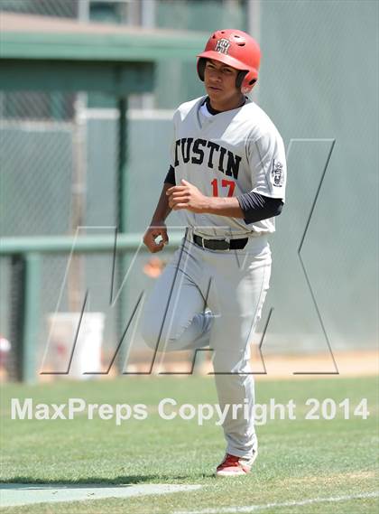 Thumbnail 3 in Tustin @ Orange Lutheran (Game 2) photogallery.