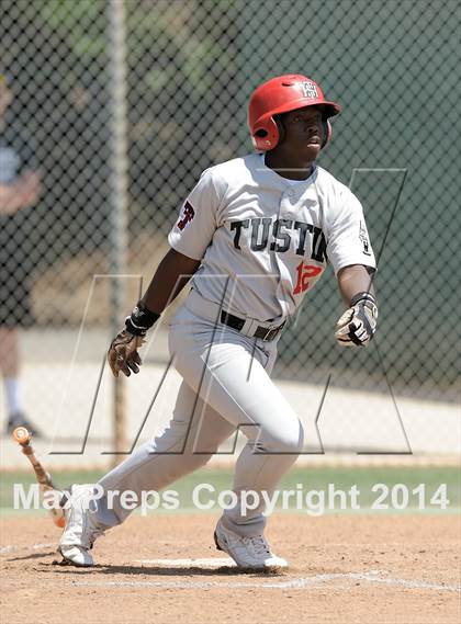 Thumbnail 3 in Tustin @ Orange Lutheran (Game 2) photogallery.