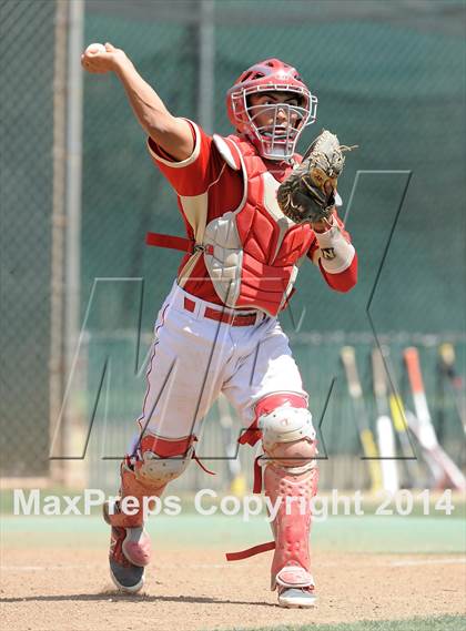 Thumbnail 2 in Tustin @ Orange Lutheran (Game 2) photogallery.