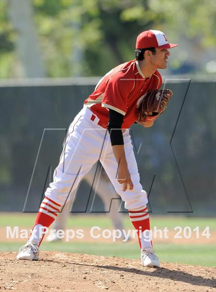 Thumbnail 2 in Tustin @ Orange Lutheran (Game 2) photogallery.