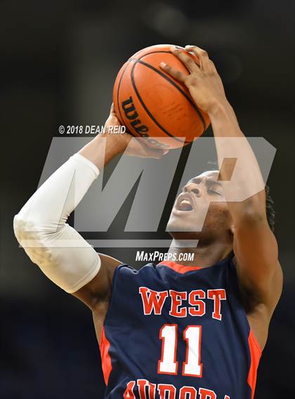 Thumbnail 2 in West Aurora vs. Bloom (Chicago Elite Classic) photogallery.