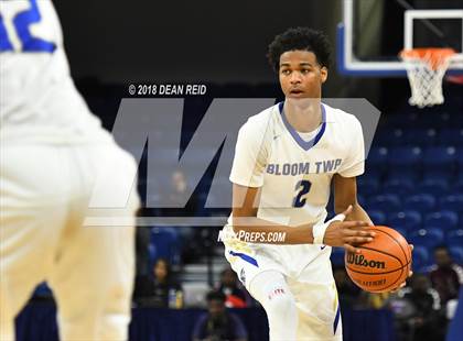 Thumbnail 2 in West Aurora vs. Bloom (Chicago Elite Classic) photogallery.