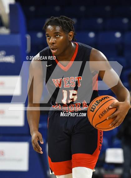 Thumbnail 1 in West Aurora vs. Bloom (Chicago Elite Classic) photogallery.
