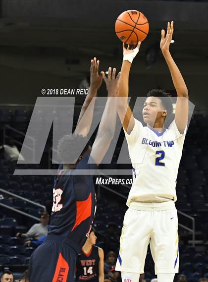 Thumbnail 3 in West Aurora vs. Bloom (Chicago Elite Classic) photogallery.
