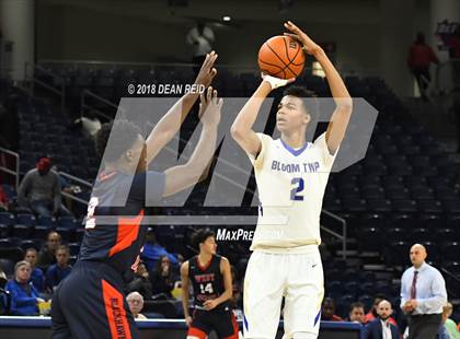 Thumbnail 2 in West Aurora vs. Bloom (Chicago Elite Classic) photogallery.
