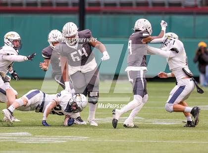 Thumbnail 2 in Lewisville vs. Keller (UIL 6A D1 Region Playoff) photogallery.