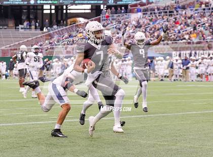 Thumbnail 2 in Lewisville vs. Keller (UIL 6A D1 Region Playoff) photogallery.