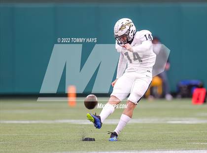 Thumbnail 3 in Lewisville vs. Keller (UIL 6A D1 Region Playoff) photogallery.