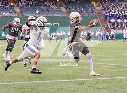 Thumbnail 3 in Lewisville vs. Keller (UIL 6A D1 Region Playoff) photogallery.