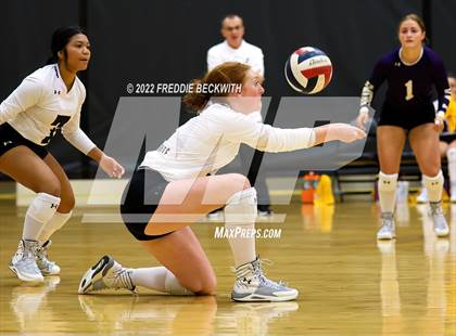 Thumbnail 2 in Whitesboro vs. Farmersville (Denison Invitational Showcase) photogallery.