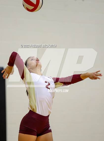 Thumbnail 3 in Whitesboro vs. Farmersville (Denison Invitational Showcase) photogallery.
