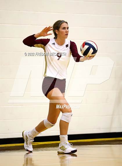 Thumbnail 3 in Whitesboro vs. Farmersville (Denison Invitational Showcase) photogallery.