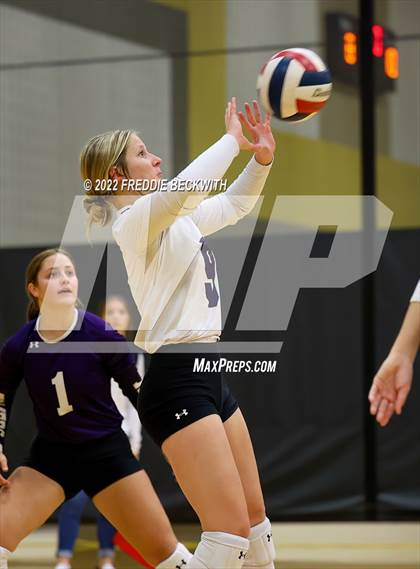 Thumbnail 2 in Whitesboro vs. Farmersville (Denison Invitational Showcase) photogallery.