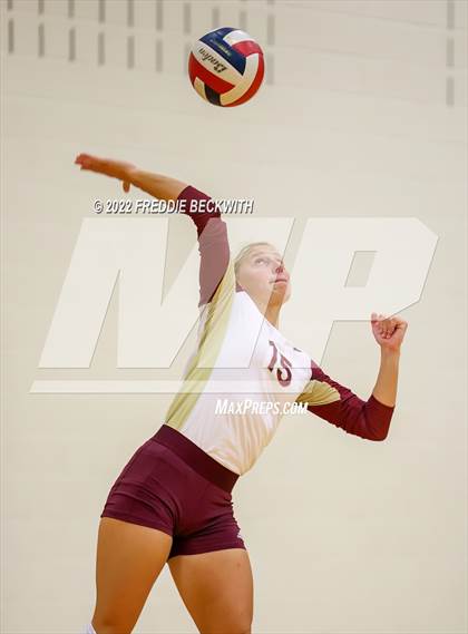 Thumbnail 2 in Whitesboro vs. Farmersville (Denison Invitational Showcase) photogallery.