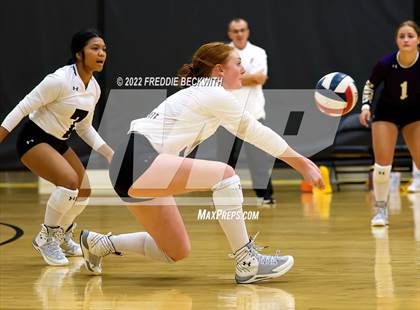 Thumbnail 3 in Whitesboro vs. Farmersville (Denison Invitational Showcase) photogallery.
