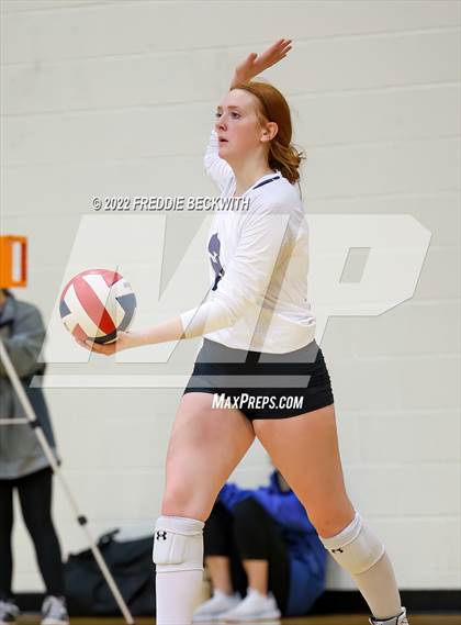 Thumbnail 1 in Whitesboro vs. Farmersville (Denison Invitational Showcase) photogallery.