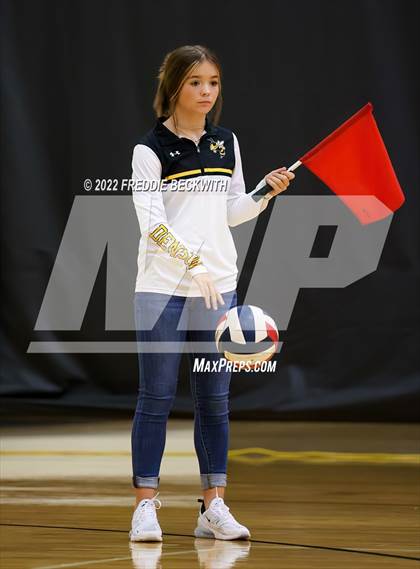 Thumbnail 3 in Whitesboro vs. Farmersville (Denison Invitational Showcase) photogallery.