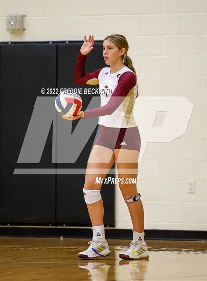 Thumbnail 1 in Whitesboro vs. Farmersville (Denison Invitational Showcase) photogallery.