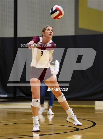 Thumbnail 2 in Whitesboro vs. Farmersville (Denison Invitational Showcase) photogallery.