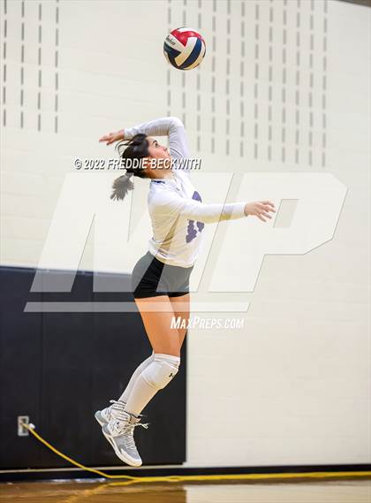 Thumbnail 3 in Whitesboro vs. Farmersville (Denison Invitational Showcase) photogallery.