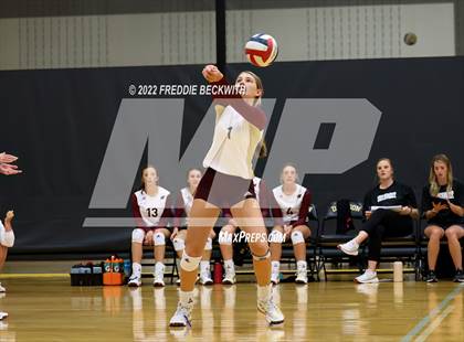 Thumbnail 2 in Whitesboro vs. Farmersville (Denison Invitational Showcase) photogallery.