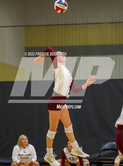Thumbnail 1 in Whitesboro vs. Farmersville (Denison Invitational Showcase) photogallery.