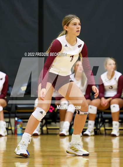 Thumbnail 3 in Whitesboro vs. Farmersville (Denison Invitational Showcase) photogallery.