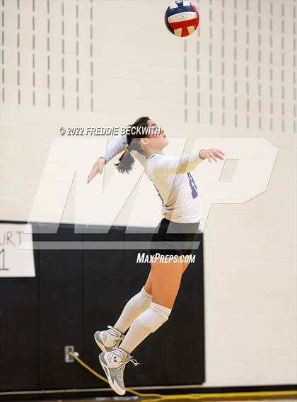 Thumbnail 2 in Whitesboro vs. Farmersville (Denison Invitational Showcase) photogallery.