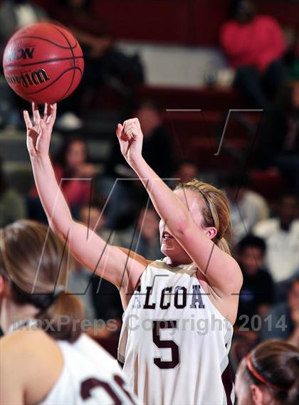 Thumbnail 2 in Pigeon Forge @ Alcoa (TSSAA 2-AA Regional Playoff) photogallery.