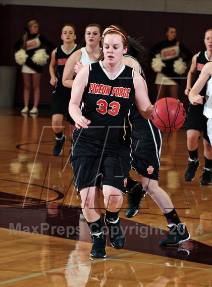 Thumbnail 3 in Pigeon Forge @ Alcoa (TSSAA 2-AA Regional Playoff) photogallery.