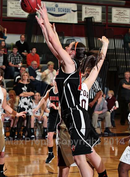 Thumbnail 3 in Pigeon Forge @ Alcoa (TSSAA 2-AA Regional Playoff) photogallery.