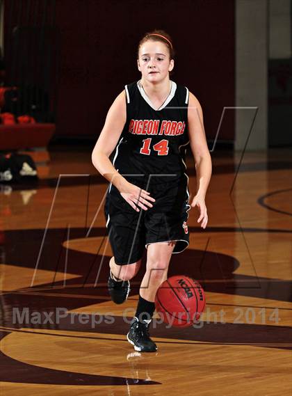 Thumbnail 1 in Pigeon Forge @ Alcoa (TSSAA 2-AA Regional Playoff) photogallery.