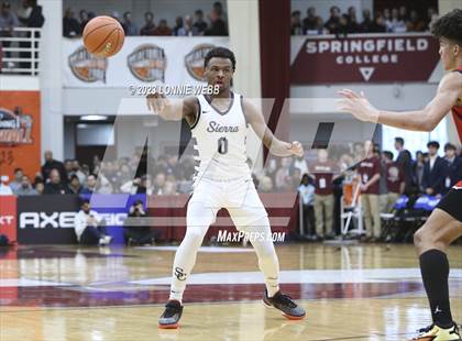 Thumbnail 2 in Christopher Columbus vs Sierra Canyon (Spalding Hoophall Classic) photogallery.