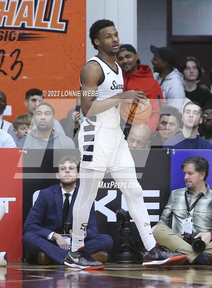 Thumbnail 1 in Christopher Columbus vs Sierra Canyon (Spalding Hoophall Classic) photogallery.