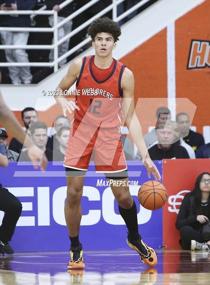 Thumbnail 1 in Christopher Columbus vs Sierra Canyon (Spalding Hoophall Classic) photogallery.