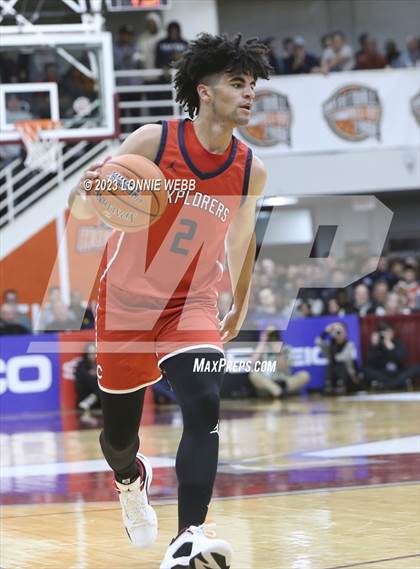Thumbnail 3 in Christopher Columbus vs Sierra Canyon (Spalding Hoophall Classic) photogallery.