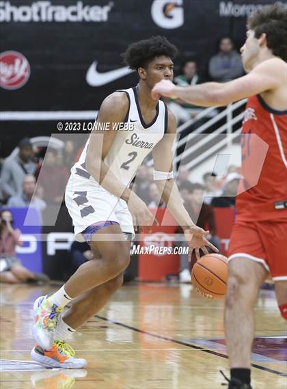 Thumbnail 2 in Christopher Columbus vs Sierra Canyon (Spalding Hoophall Classic) photogallery.