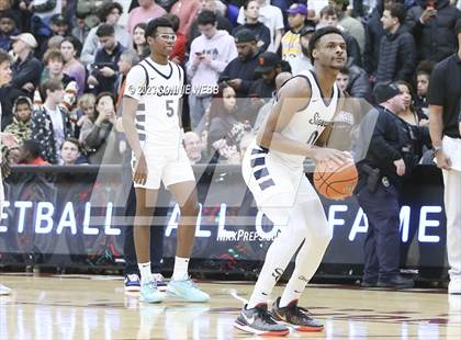 Thumbnail 1 in Christopher Columbus vs Sierra Canyon (Spalding Hoophall Classic) photogallery.
