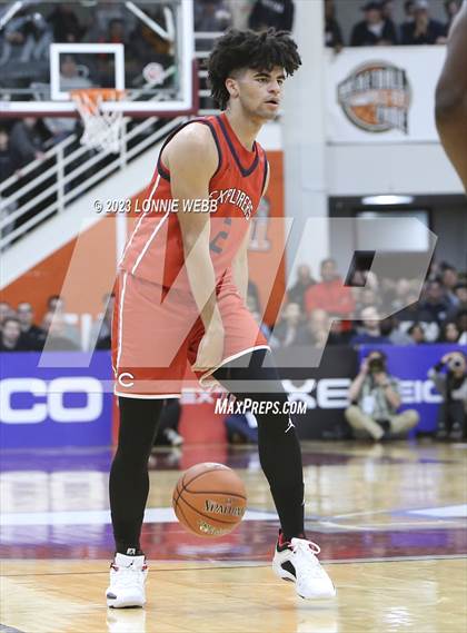 Thumbnail 3 in Christopher Columbus vs Sierra Canyon (Spalding Hoophall Classic) photogallery.
