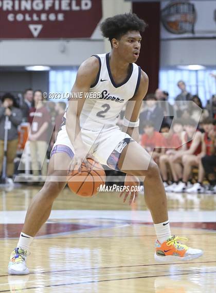 Thumbnail 2 in Christopher Columbus vs Sierra Canyon (Spalding Hoophall Classic) photogallery.