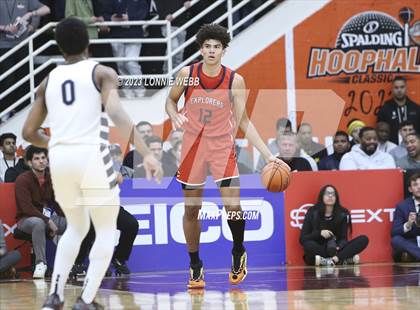 Thumbnail 2 in Christopher Columbus vs Sierra Canyon (Spalding Hoophall Classic) photogallery.
