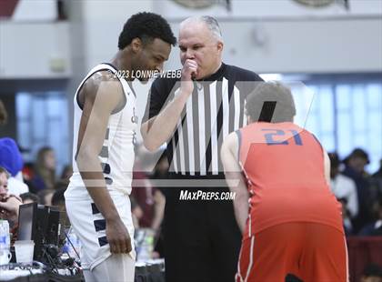 Thumbnail 1 in Christopher Columbus vs Sierra Canyon (Spalding Hoophall Classic) photogallery.