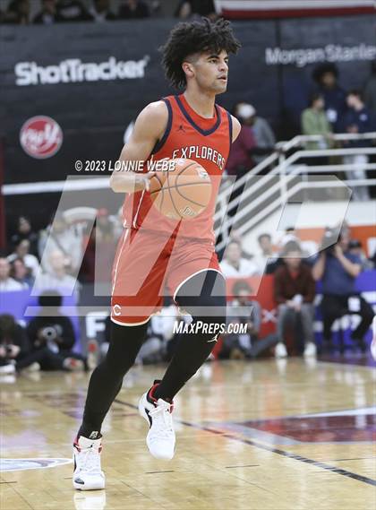 Thumbnail 2 in Christopher Columbus vs Sierra Canyon (Spalding Hoophall Classic) photogallery.