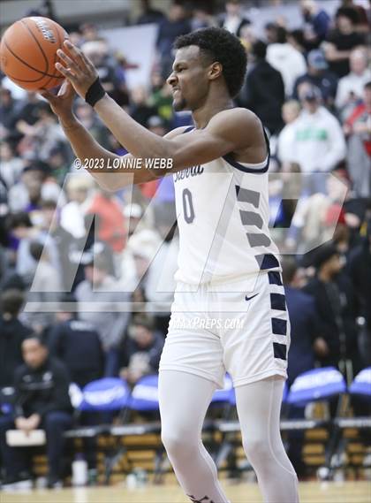 Thumbnail 3 in Christopher Columbus vs Sierra Canyon (Spalding Hoophall Classic) photogallery.