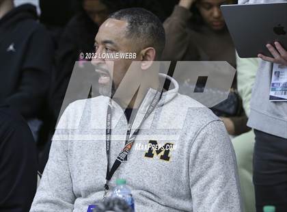 Thumbnail 2 in Christopher Columbus vs Sierra Canyon (Spalding Hoophall Classic) photogallery.